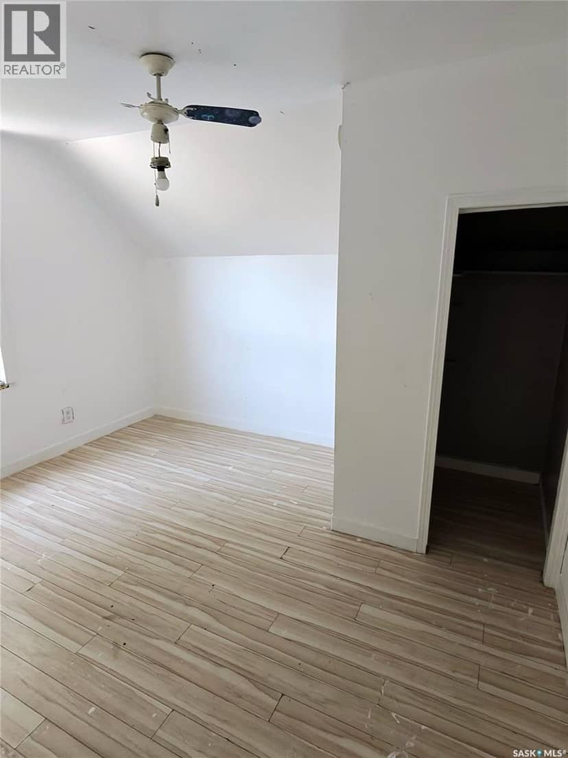 1179 Retallack Street — photo 11 of 14