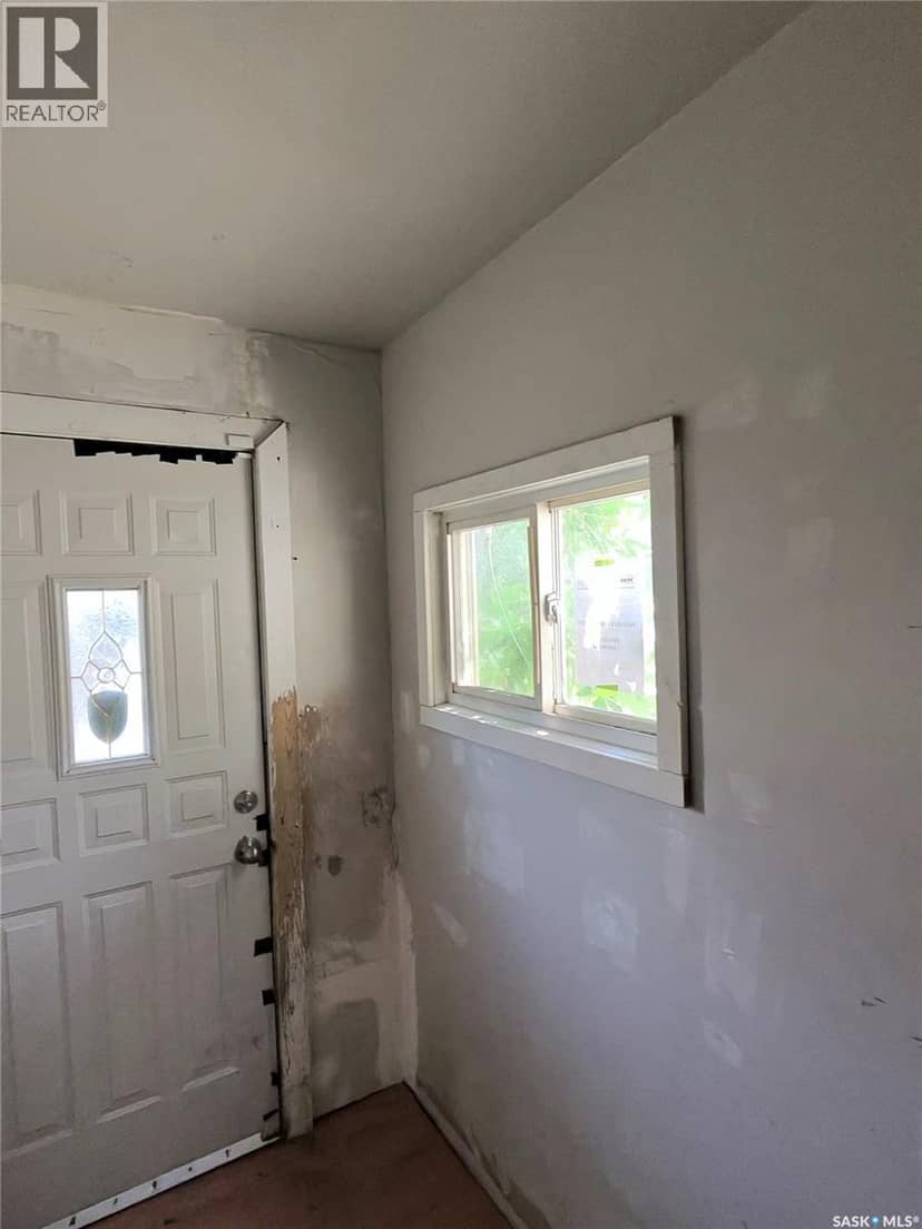 1179 Retallack Street — photo 9 of 14