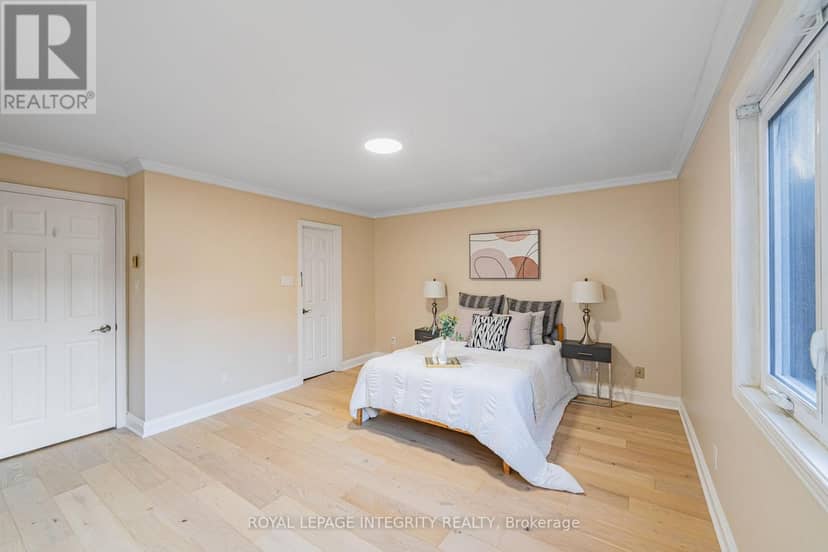103 - 222 Russell Avenue — photo 17 of 31