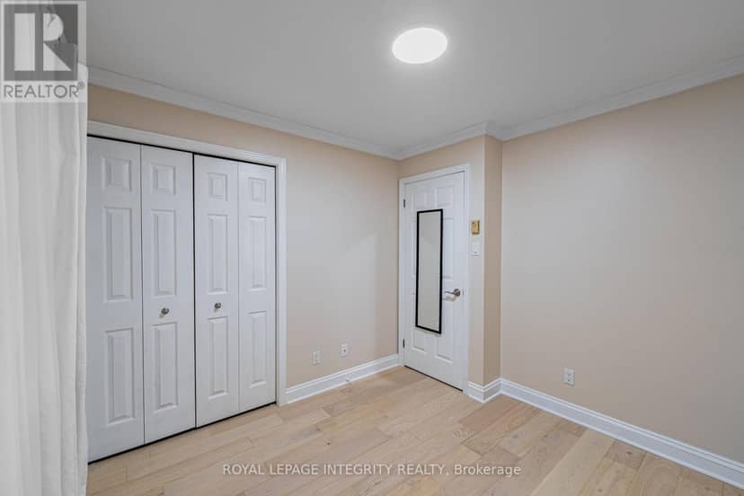 103 - 222 Russell Avenue — photo 21 of 31
