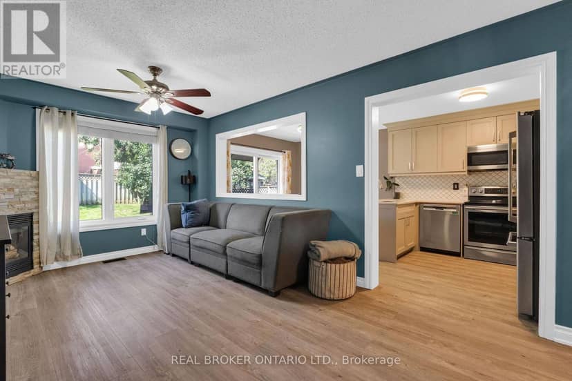 64 Vanessa Drive — photo 10 of 40
