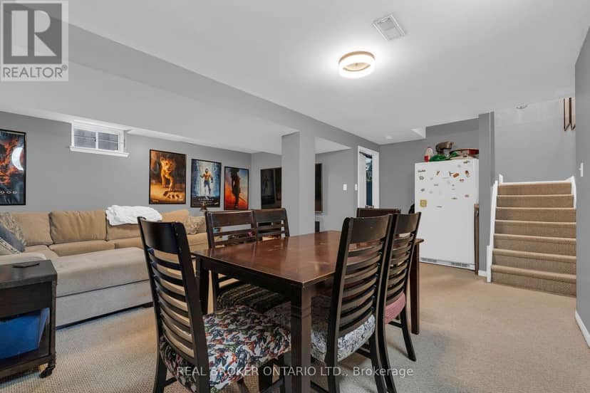 64 Vanessa Drive — photo 29 of 40