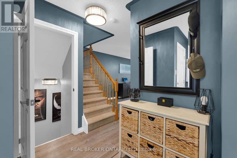 64 Vanessa Drive — photo 6 of 40