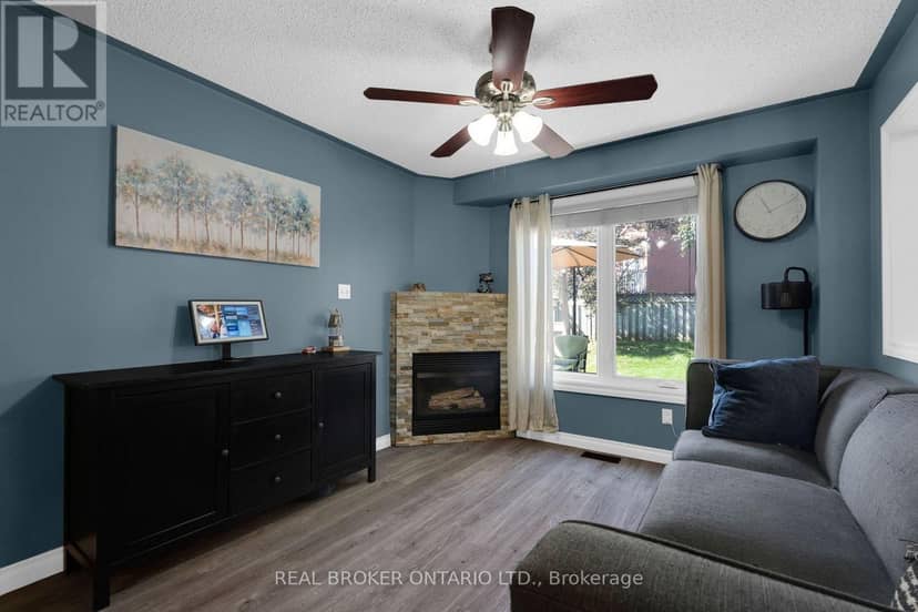 64 Vanessa Drive — photo 8 of 40