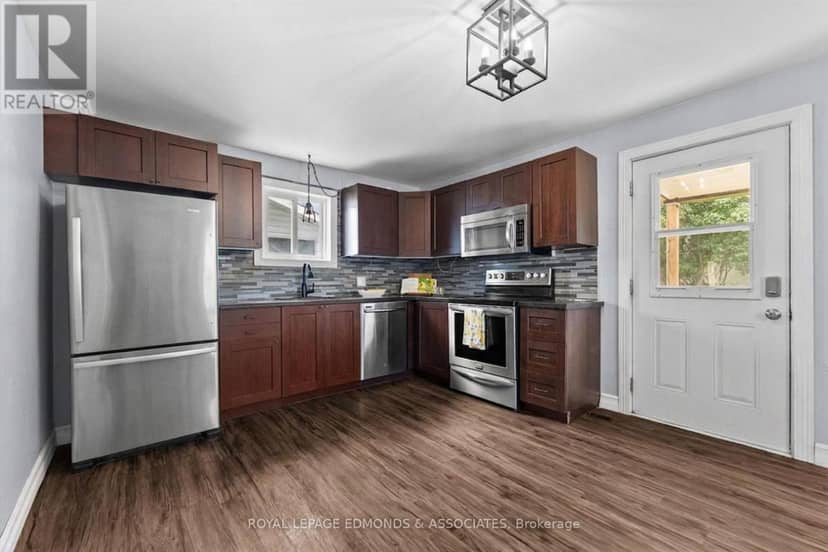 594 Isabella Street — photo 18 of 33