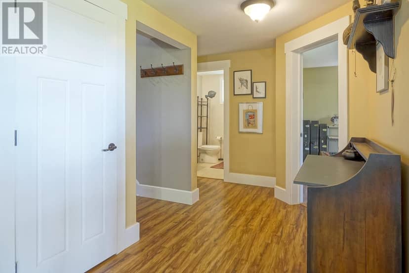 215 Buffalo Road — photo 31 of 40