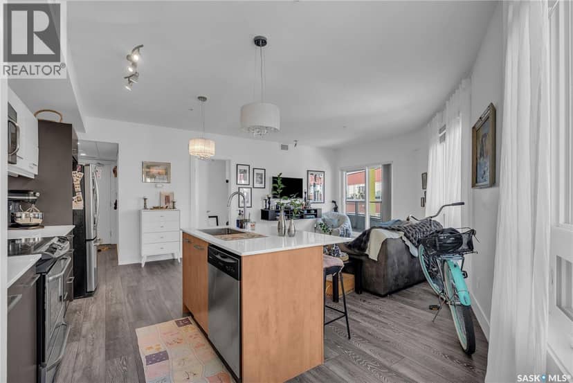 304 409 B Avenue S — photo 11 of 40