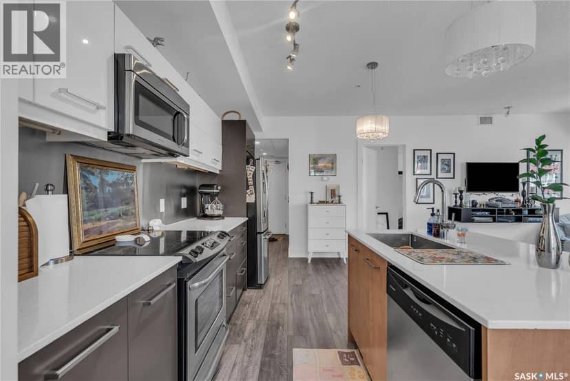 304 409 B Avenue S — photo 9 of 40