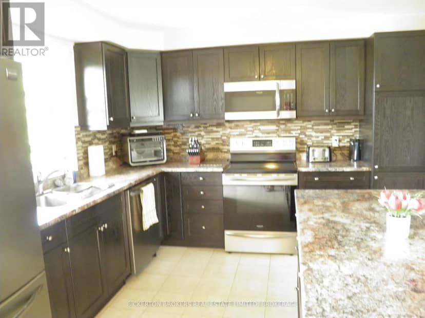 21 Frederick Street, Lansdowne Village, photo 8