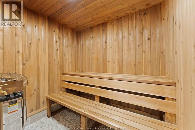 5325 RIVERSIDE DRIVE East — photo 33 of 40