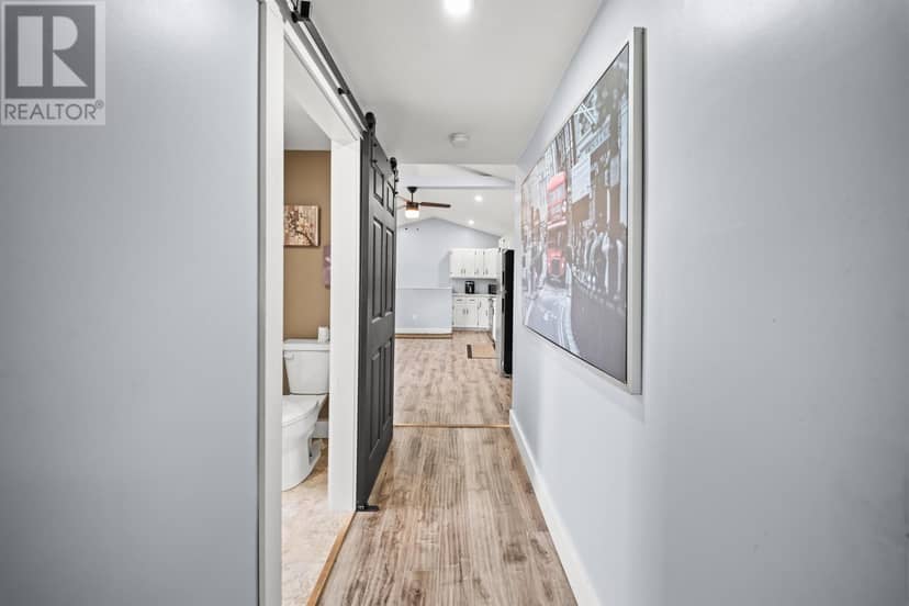 241 Phillip Street — photo 12 of 30