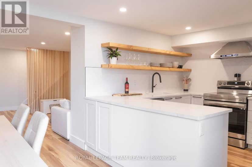 121 Carruthers Avenue — photo 7 of 26
