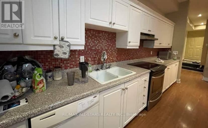 243 Lippincott Street — photo 2 of 9