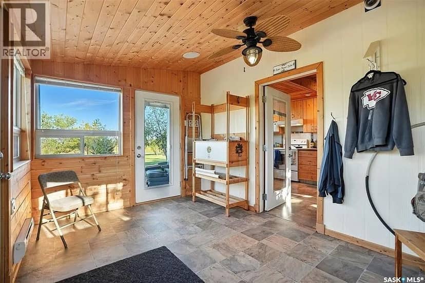 224 Bird STREET — photo 4 of 34