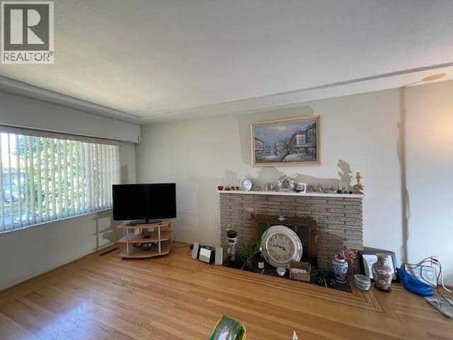 4116 CAMBRIDGE STREET, Burnaby, photo 3