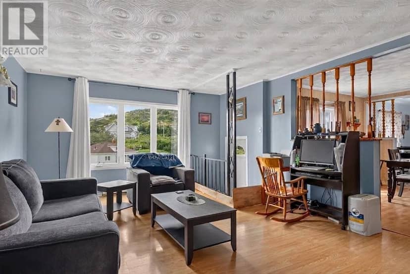 43 Durrell Street — photo 13 of 20