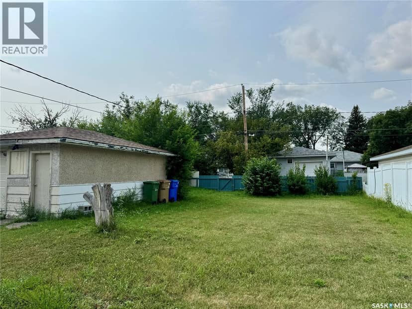 260 Angus STREET — photo 13 of 14