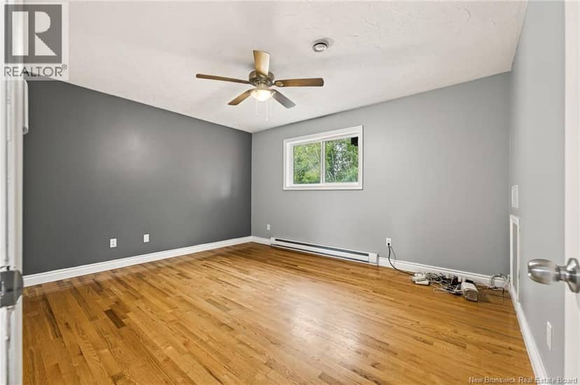 183 Thomas — photo 18 of 40