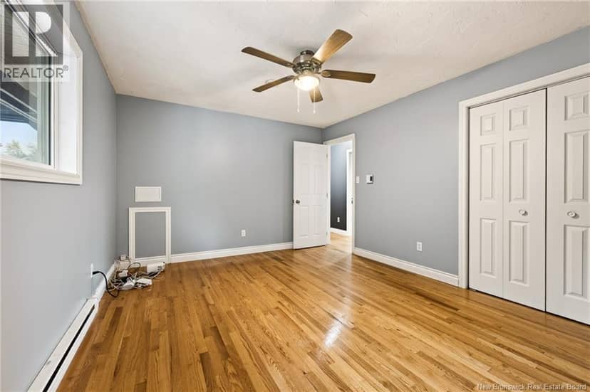 183 Thomas — photo 17 of 40