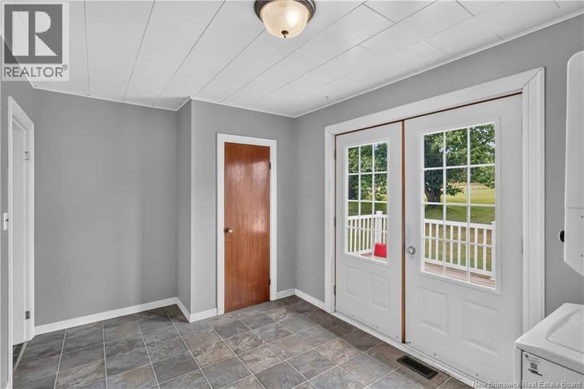 3164 Main Street — photo 12 of 30