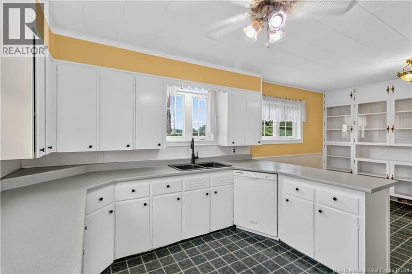 3164 Main Street, Centreville, photo 6