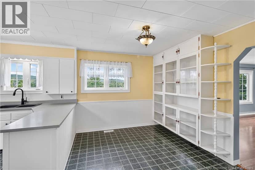 3164 Main Street — photo 10 of 30