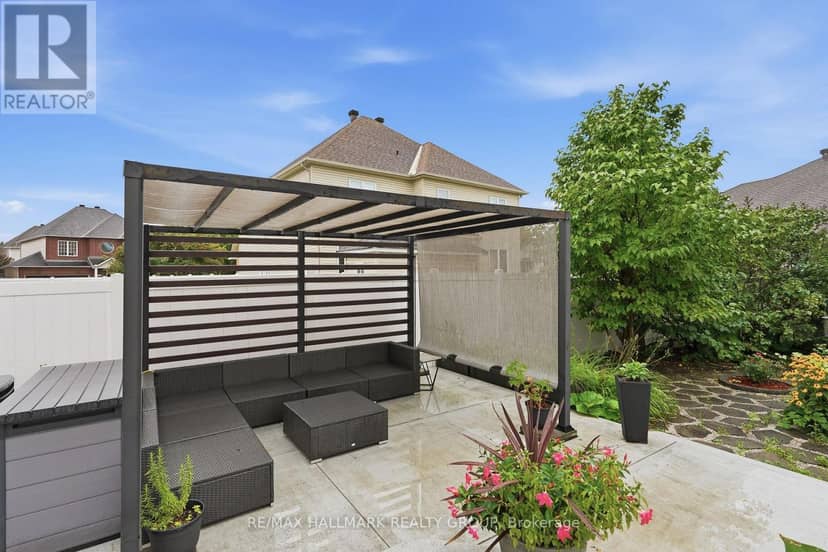 563 Evangeline Street — photo 39 of 40