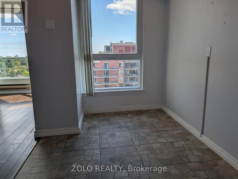 805 - 3233 Eglinton Avenue E — photo 8 of 23