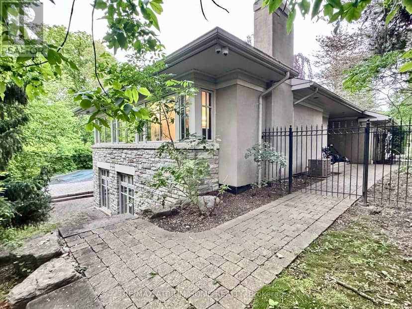 223 Trelawn Avenue — photo 32 of 34