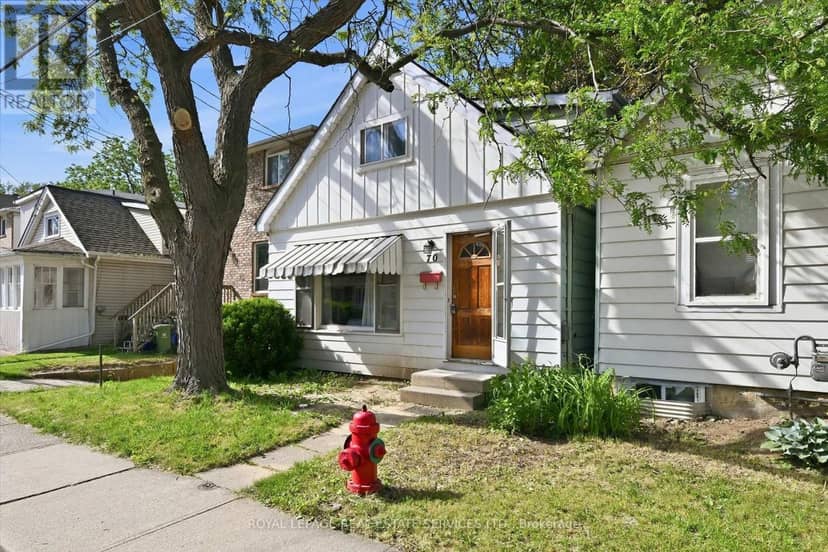 70 Ward Avenue — photo 4 of 35