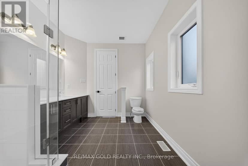 11 Keyworth Crescent — photo 30 of 40