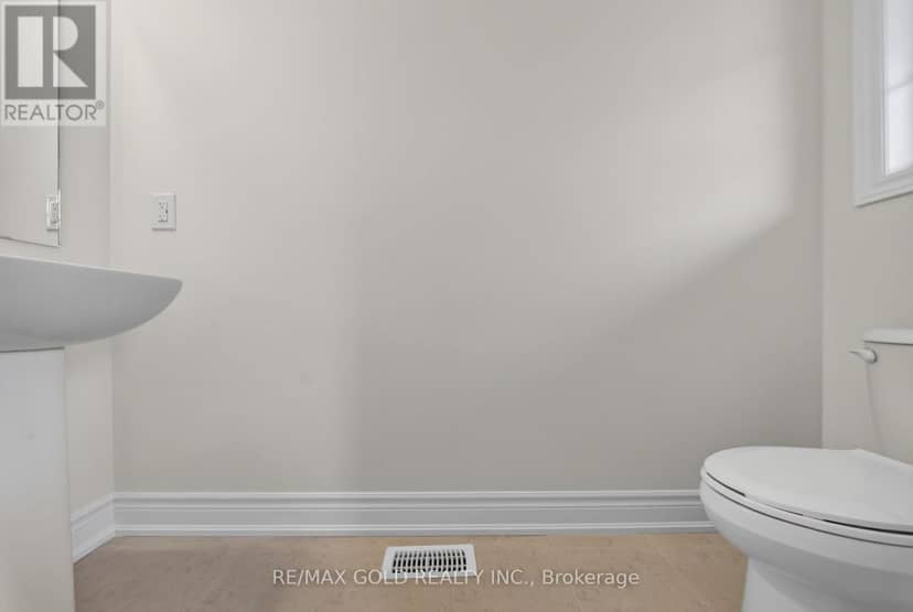 11 Keyworth Crescent — photo 7 of 40