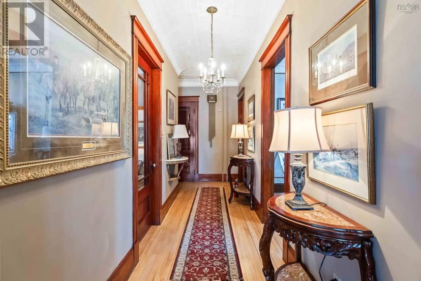 20 Victoria Avenue — photo 12 of 40
