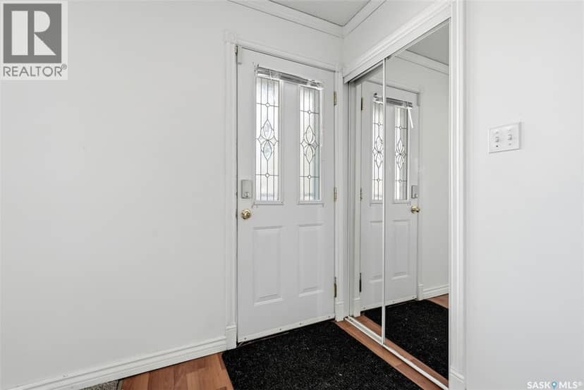 1410 4th AVENUE N, Regina, photo 3