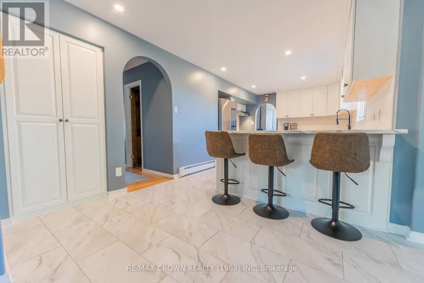 64 Kimberly Drive — photo 11 of 40