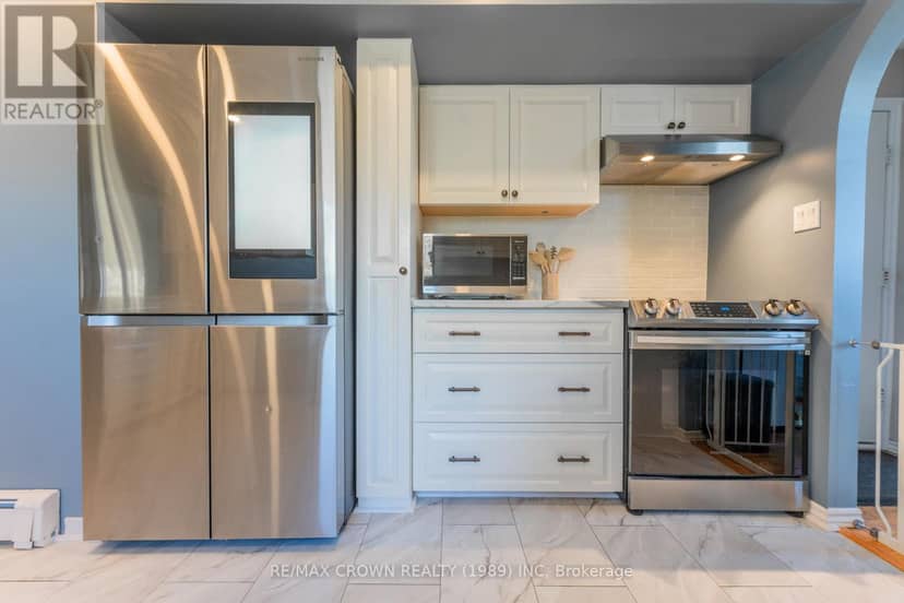 64 Kimberly Drive — photo 14 of 40