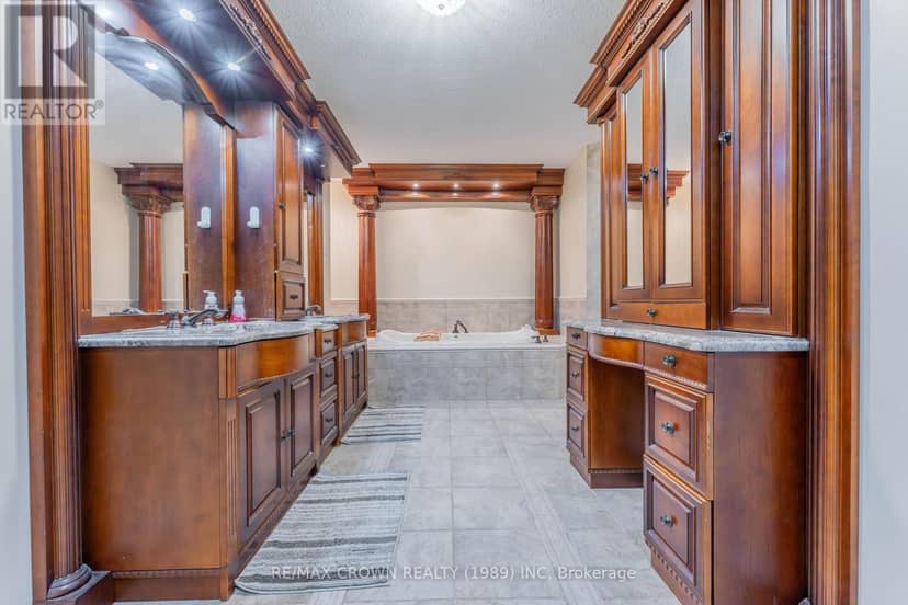 64 Kimberly Drive — photo 24 of 40