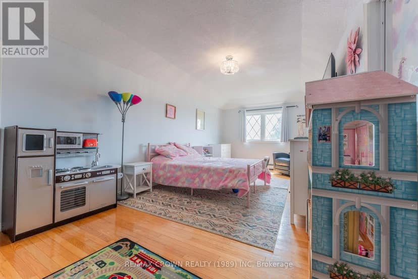 64 Kimberly Drive — photo 33 of 40