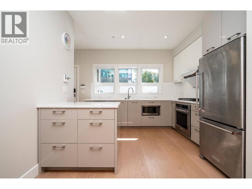 303 1768 55A STREET, Delta, photo 4
