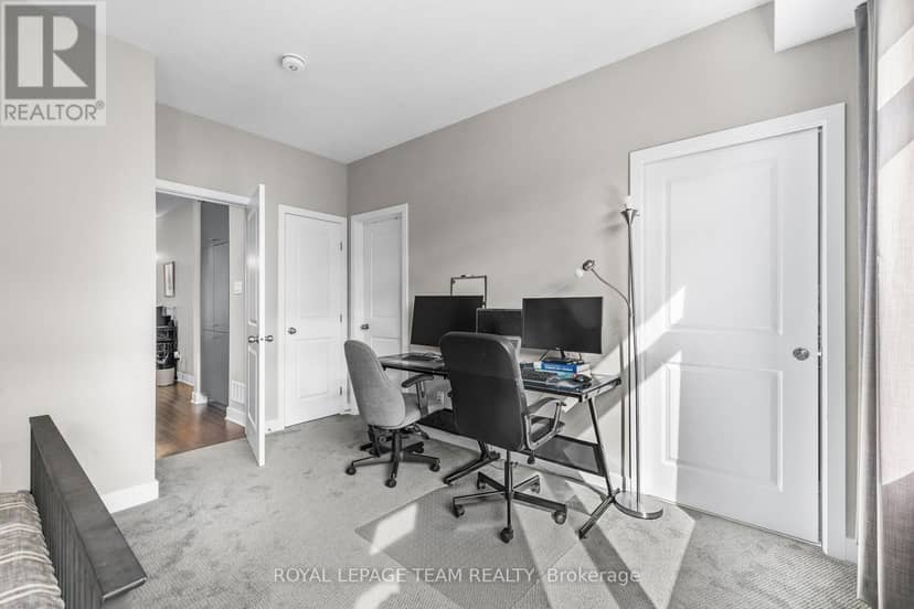 32 - 538 Crescendo Private — photo 19 of 35