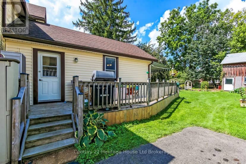 166 Dundas Street W — photo 14 of 24