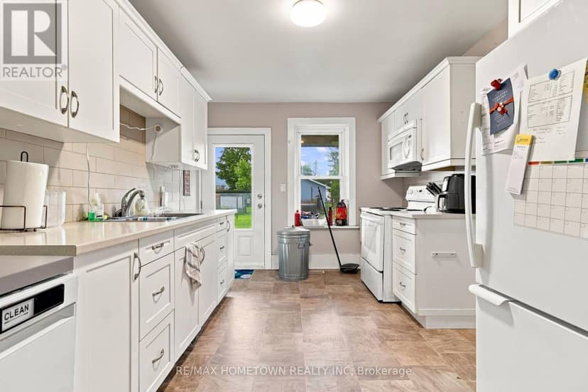 146 Park Street W, Prescott, photo 7