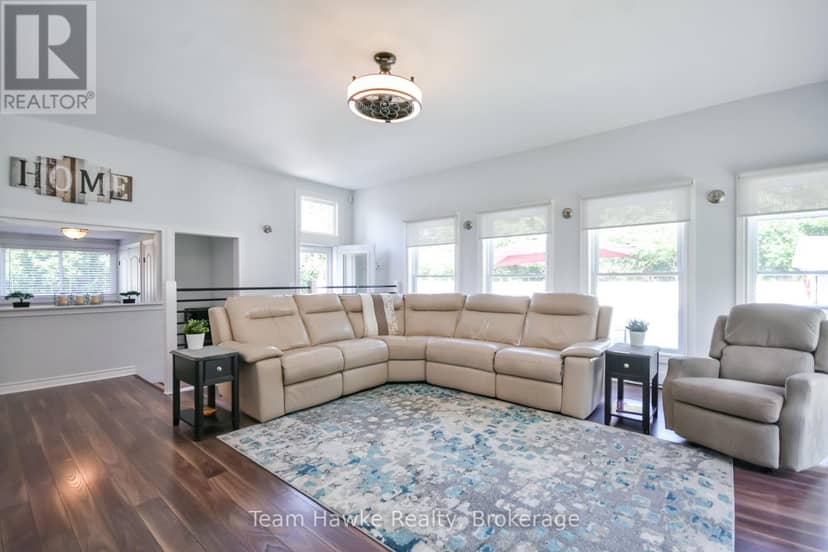 25 Lucy Street — photo 14 of 40