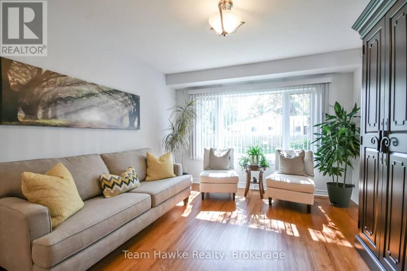 25 Lucy Street — photo 18 of 40