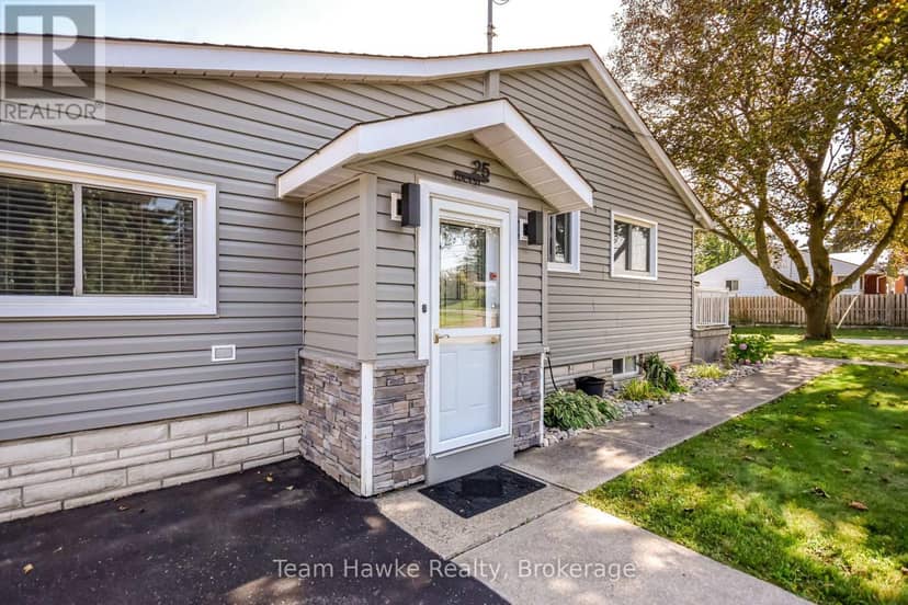 25 Lucy Street — photo 2 of 40