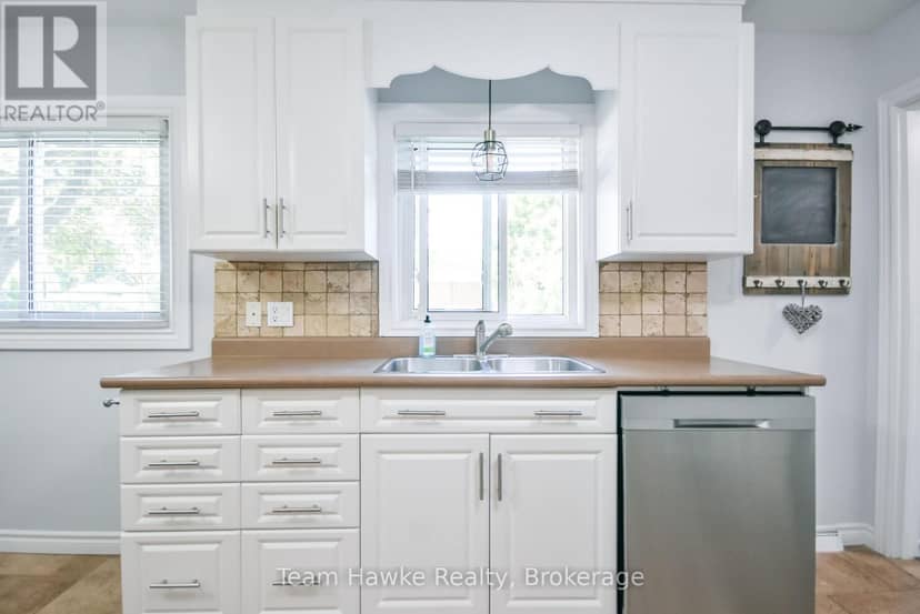 25 Lucy Street — photo 23 of 40