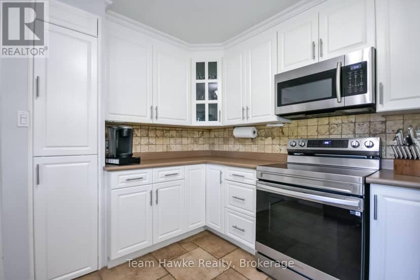 25 Lucy Street — photo 24 of 40