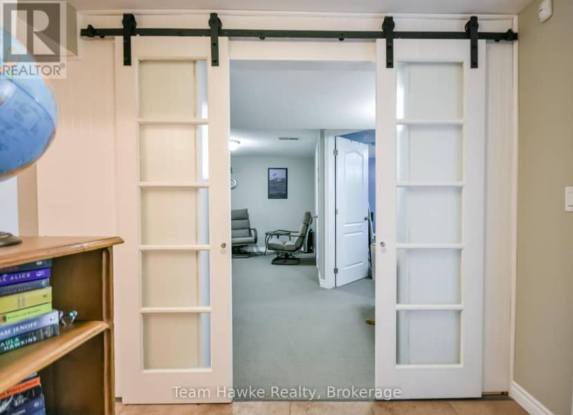 25 Lucy Street — photo 32 of 40