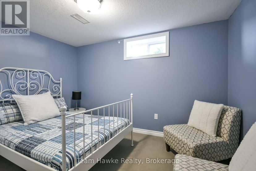 25 Lucy Street — photo 35 of 40