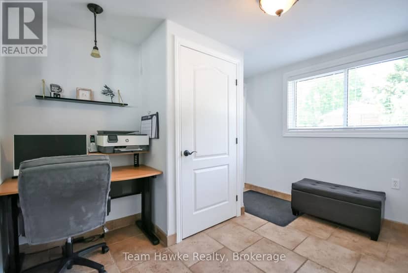 25 Lucy Street — photo 9 of 40